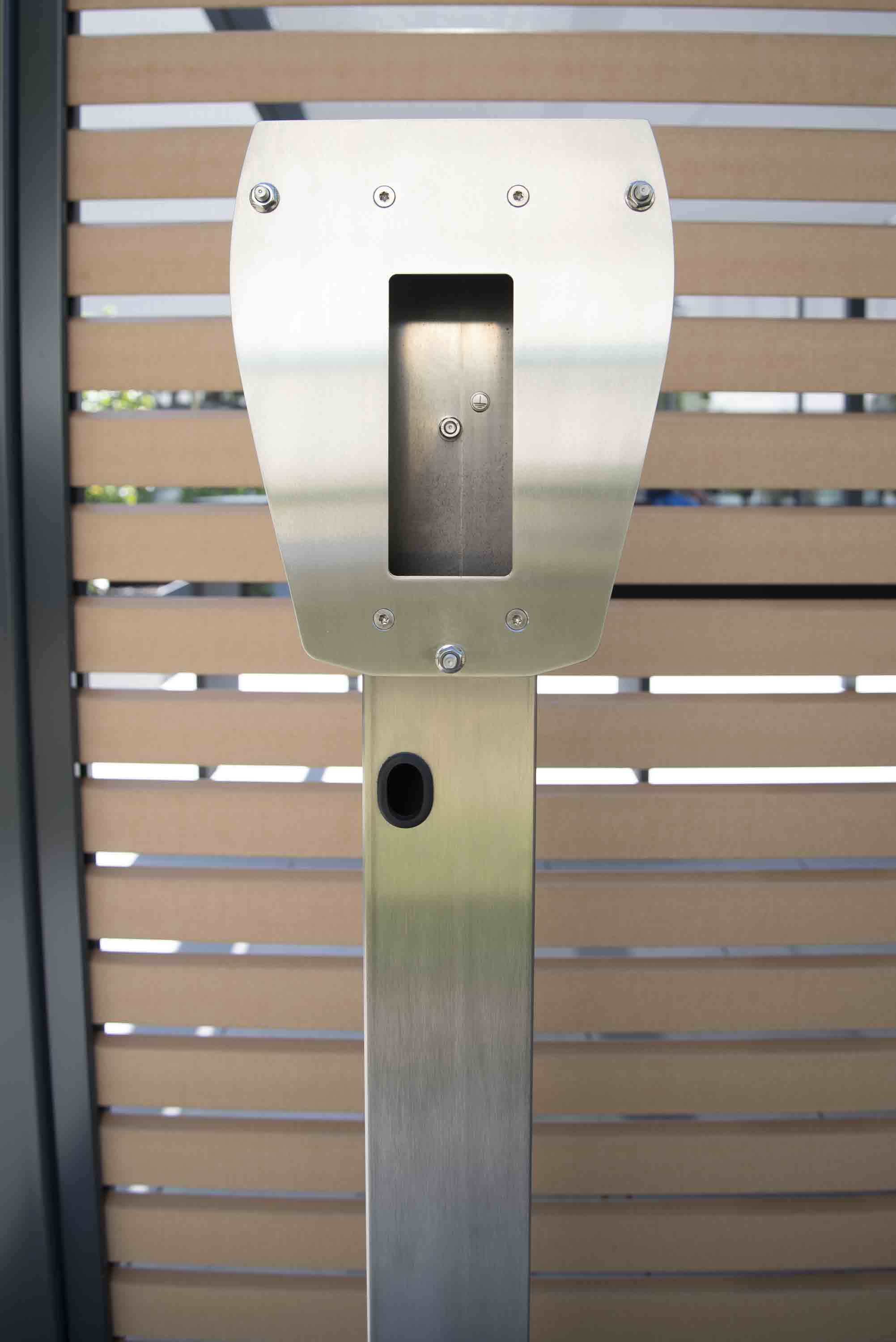 Heidelberg Edelstahlstele Solo für Wallbox Home Eco 